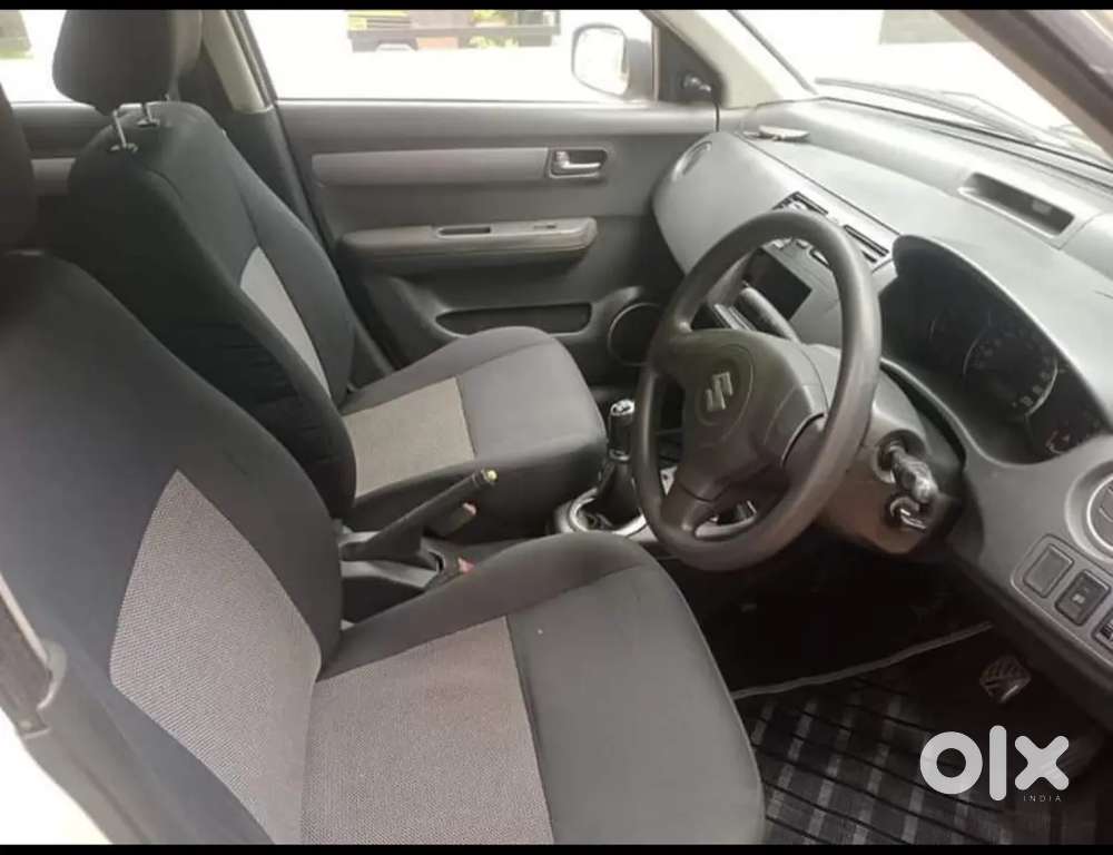 Urgent Sale  Maruti Suzuki Swift 2009 Diesel