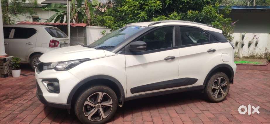 Tata Nexon 1.5 Revotorq Xz Plus, 2023, Petrol