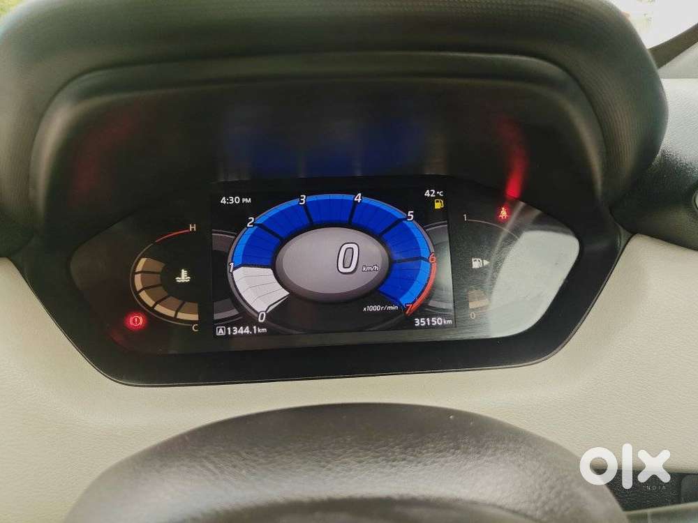 Nissan Magnite 1.0 Xv, 2022, Petrol