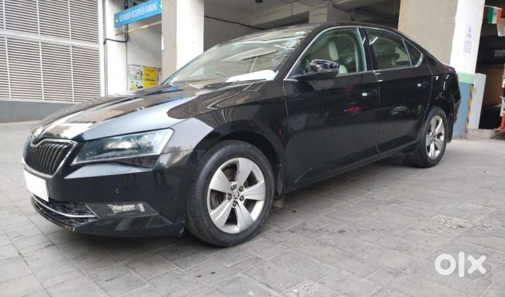 Skoda Superb Style 1.8 Tsi At, 2017, Petrol