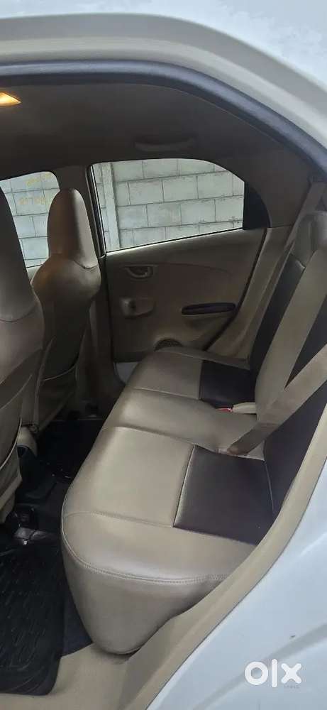 Honda Brio 2012 Petrol Well Maintained