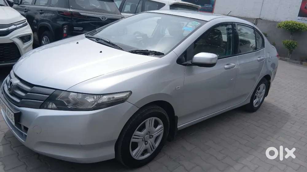 Honda City Zx 2009 Petrol Well Maintained