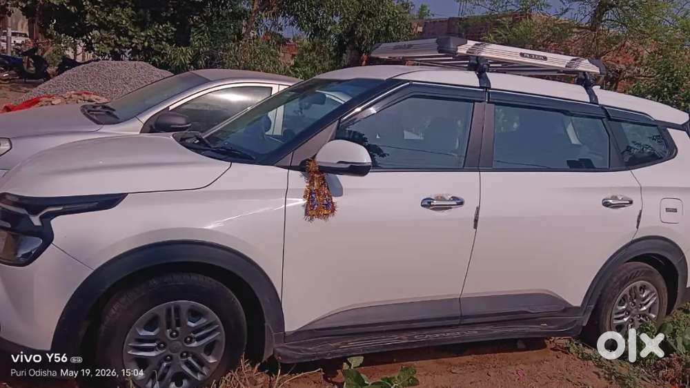 First Owner Kia Carens – Well Maintained