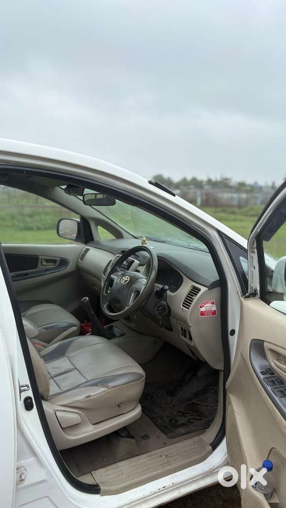 Toyota Innova 2.5 G (diesel) 8 Seater, 2013, Diesel