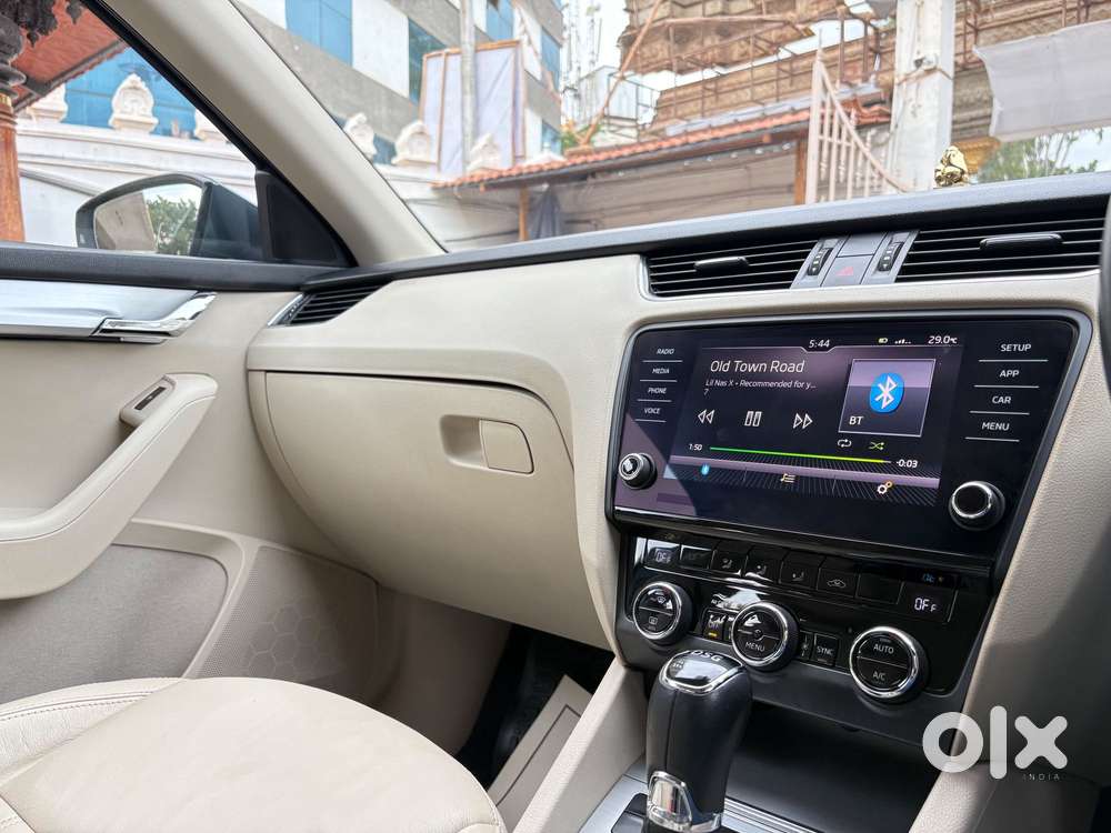 Skoda Octavia 1.8 Tsi Style At, 2018, Petrol