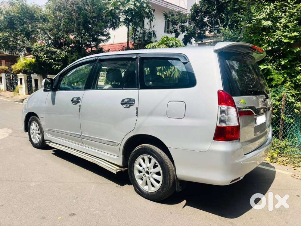 Toyota Innova 2.5 V 8 Str, 2014, Diesel