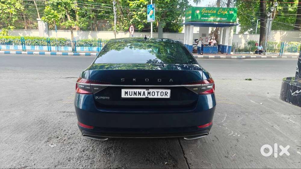 Skoda Superb 2.0 L&k Tsi At, 2021, Petrol
