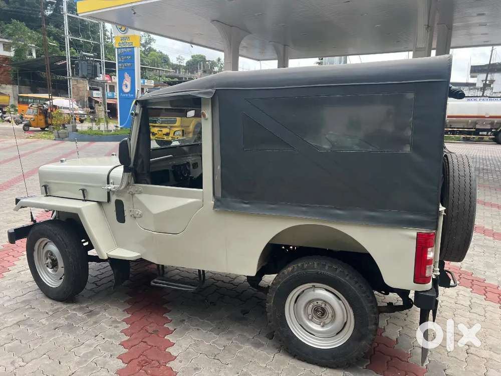 Mahindra Jeep 1995