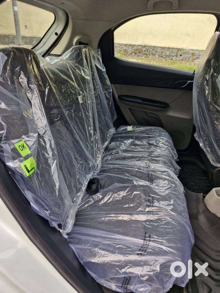 Tata Tiago 1.2 Revotron Xt (o), 2019, Petrol