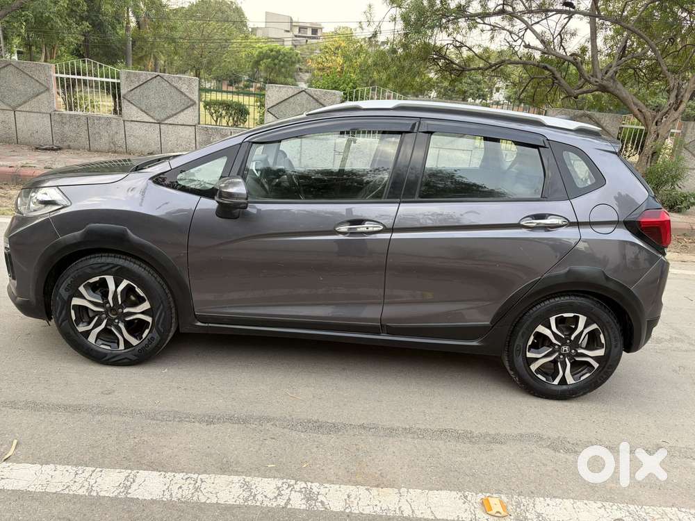 Honda Br-v I-vtec V Cvt, 2020, Cng & Hybrids