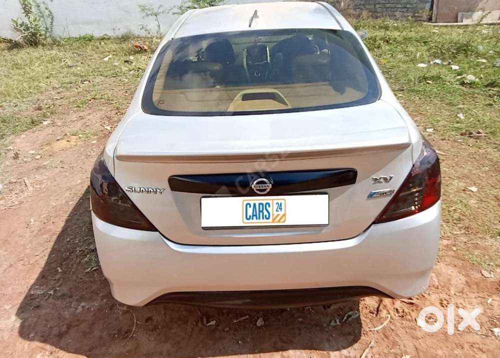 Nissan Sunny Xv Premium Pack Leather, 2013, Diesel