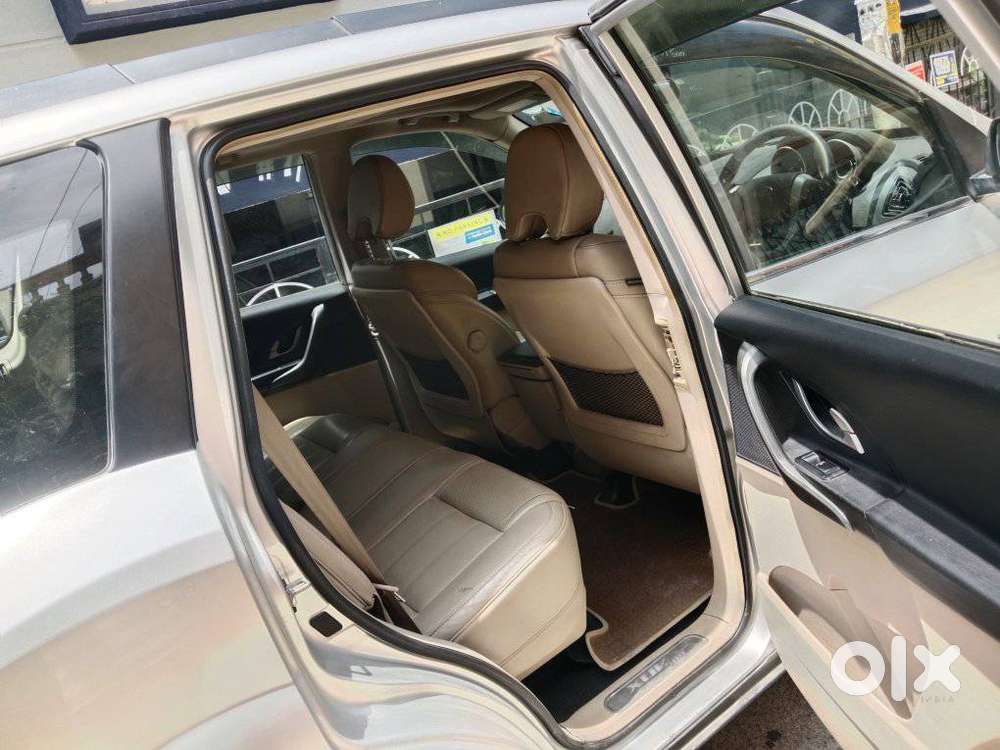 Mahindra Xuv500 W10 At, 2016, Diesel