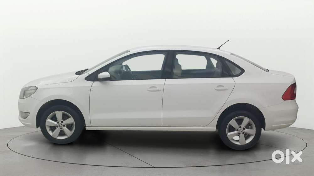 Skoda Rapid [ ] 1.6 MPI Style Plus, 2016, Petrol