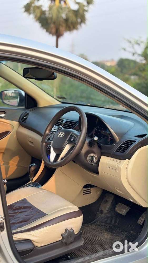 Hyundai Venue, 2014, Petrol