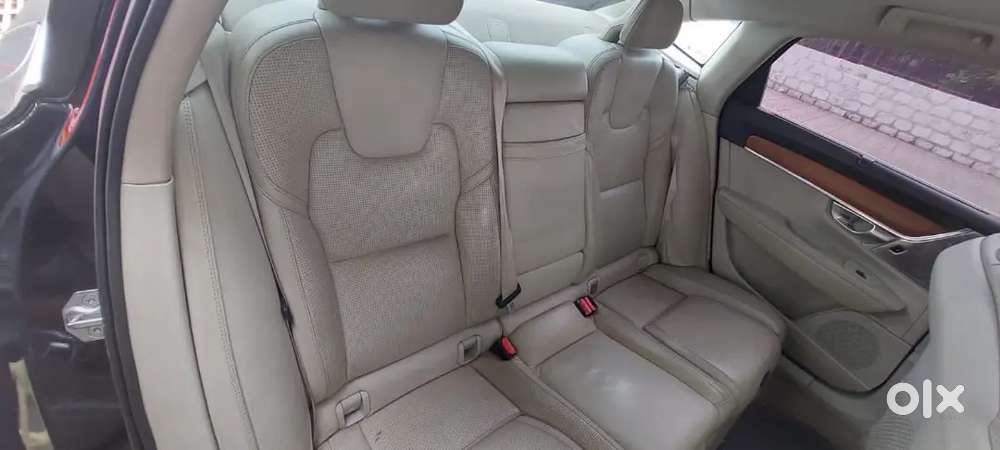 Volvo S90 2018 Diesel 105000 Km Driven