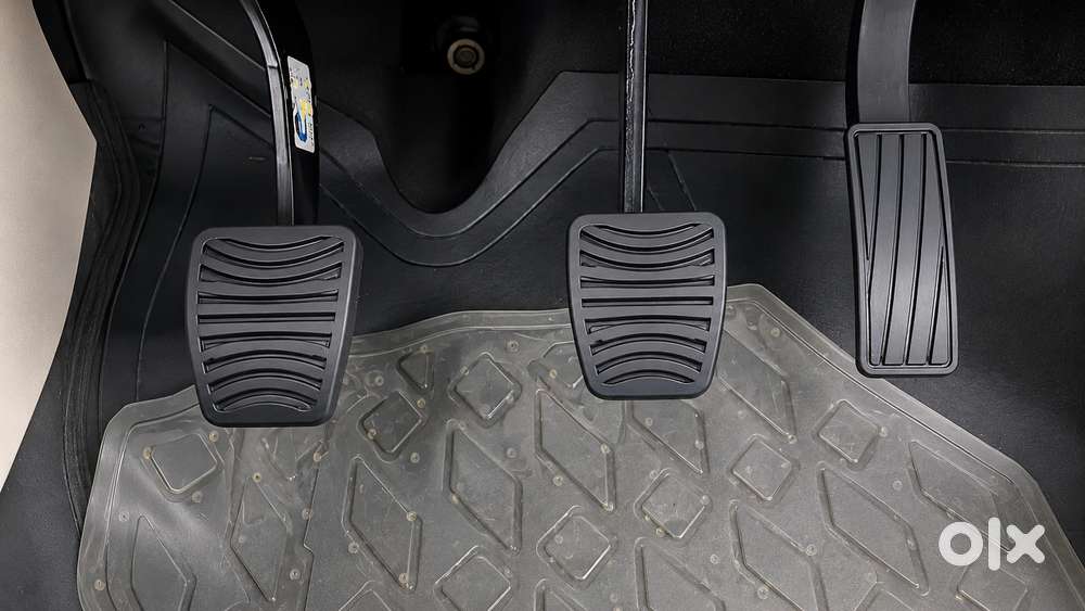Mahindra Xuv300 W8 Option Diesel, 2022, Diesel