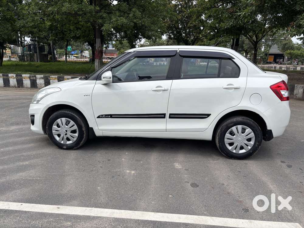 Maruti Suzuki Swift Dzire 1.2 Vxi Bsiv, 2014, Petrol