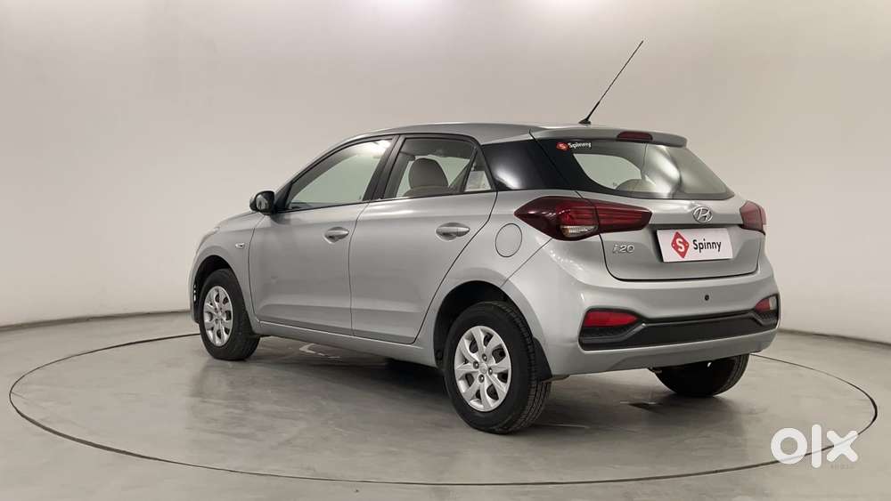 Hyundai Elite I20 1.2magna Executive At, 2018, Petrol