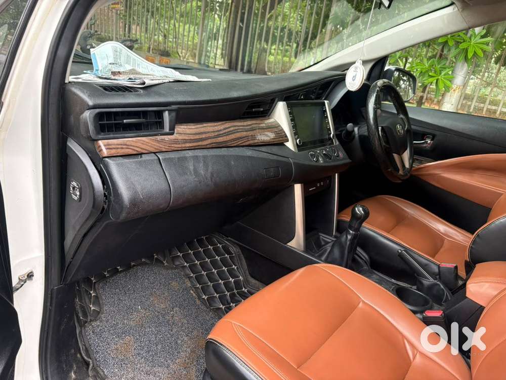 Toyota Innova Crysta 2.4 G Mt 8s, 2024, Diesel