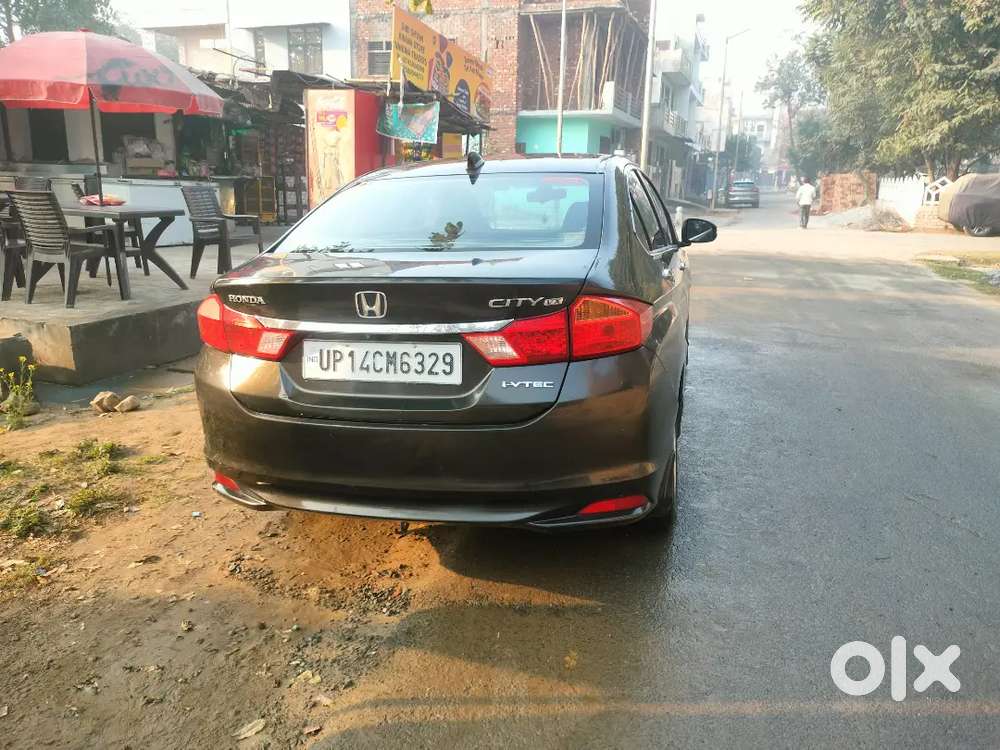 Honda City 2015 Cng & Hybrids 122000 Km Driven