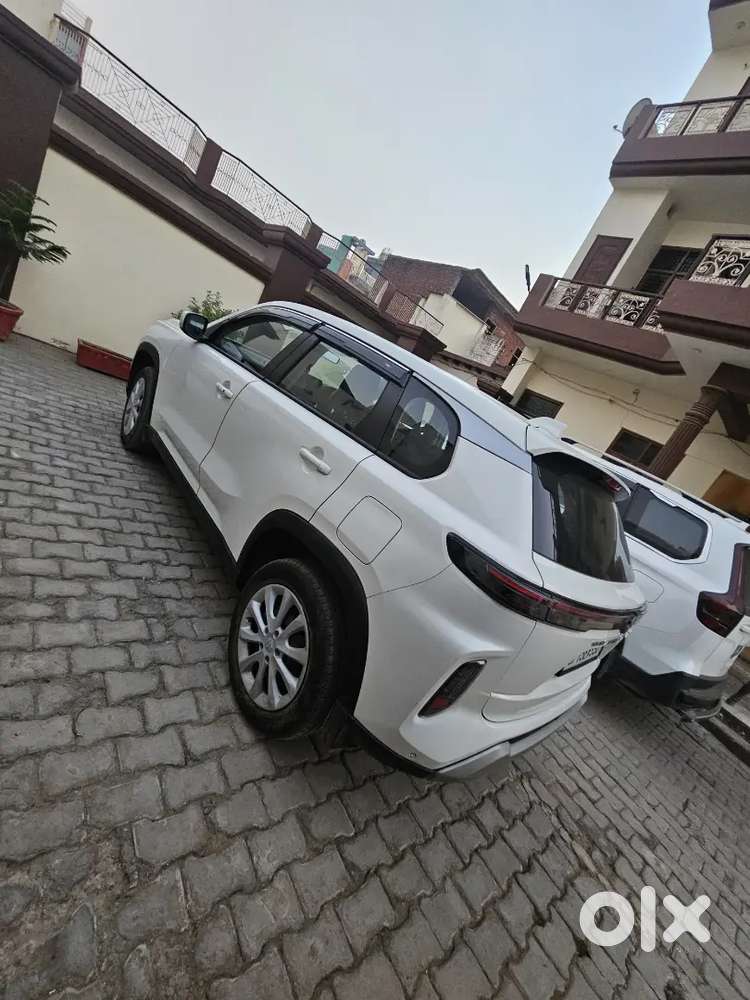 Maruti Suzuki Grand Vitara 2025 Petrol 6700 Km Driven