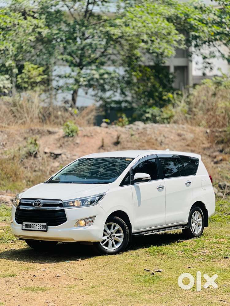 Toyota Innova Crysta 2.4 V 8 Str, 2017, Diesel