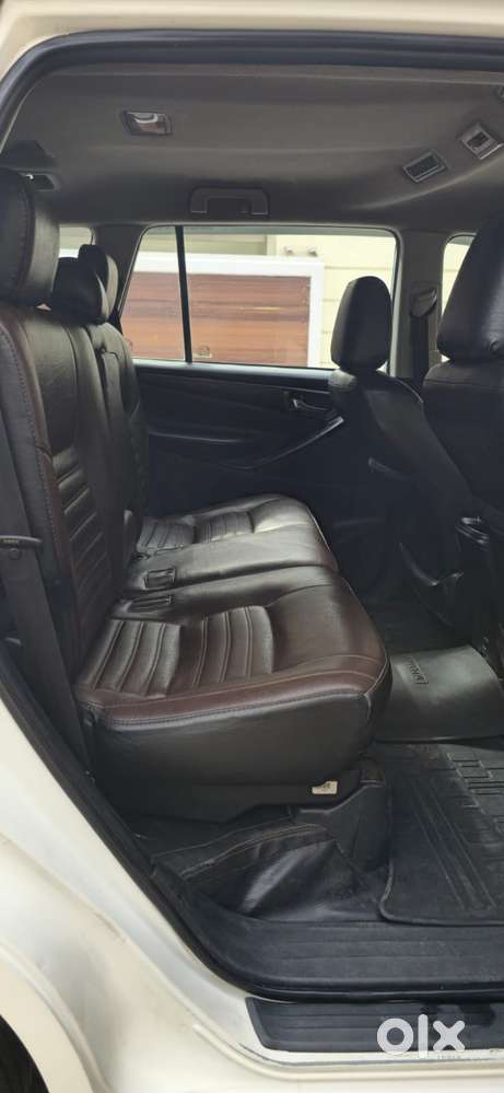 Toyota Innova Crysta 2.4 Gx Mt 8s, 2020, Diesel
