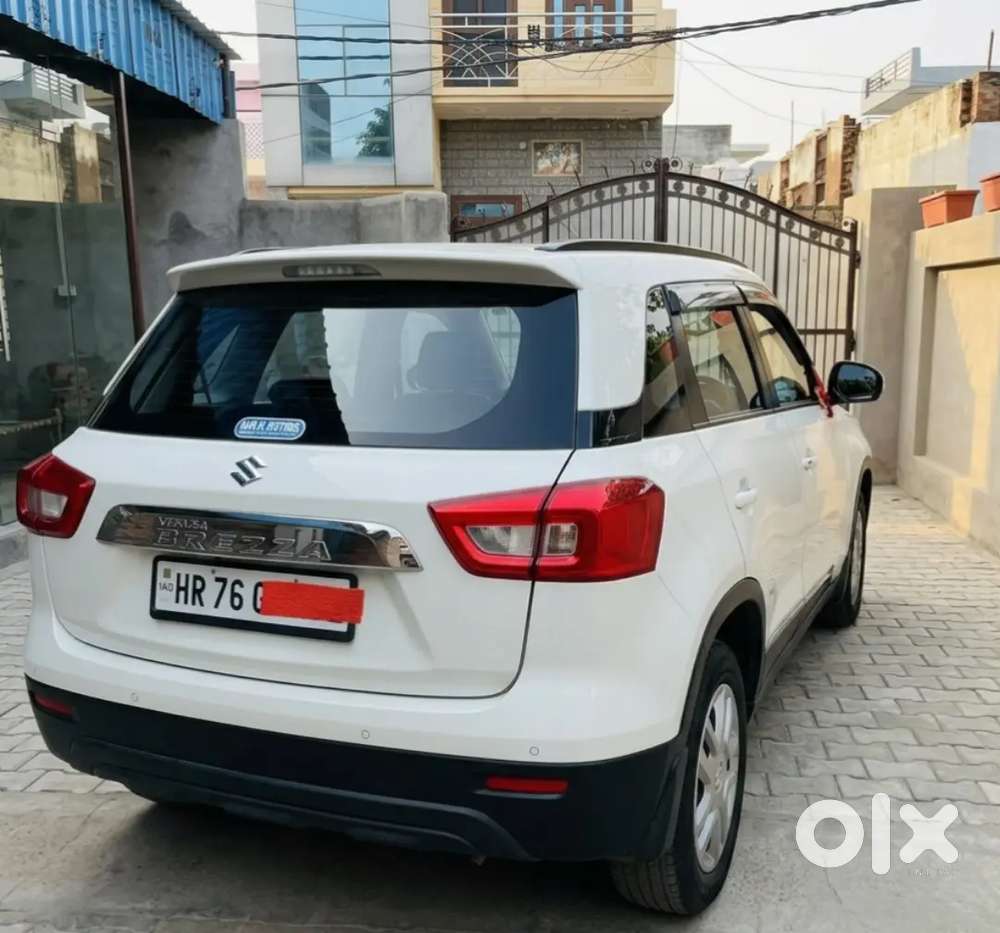 Brezza Vxi 2022  1st Owner  34k Run  Cng Fitted  Only 8 Lakh.