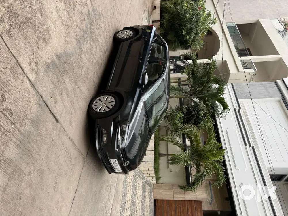 Volkswagen Ameo 2017 Petrol 90000 Km Driven Show Room' Track And Good
