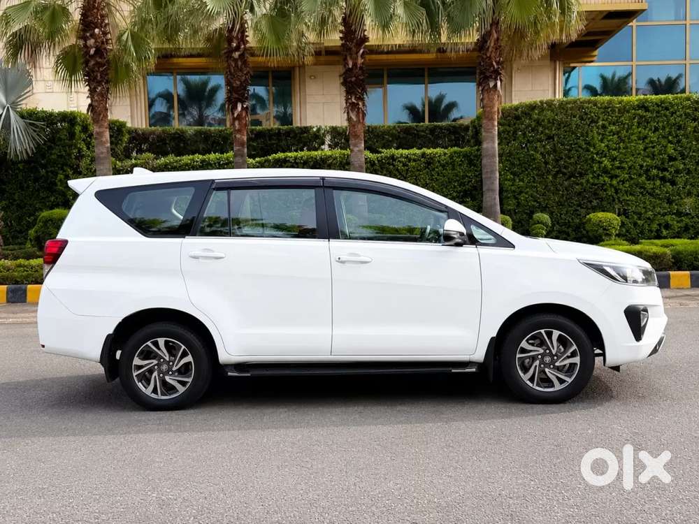 Toyota Innova Crysta [2020-ongoing] 2.4 Gx At 8 Str, 2022, Diesel