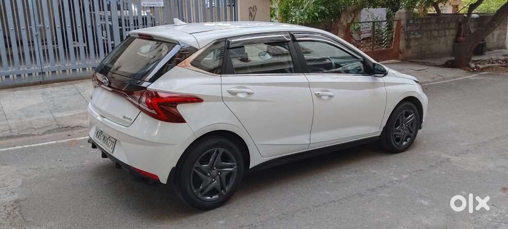 Hyundai New I20 1.2 Sportz Ivt Dual Tone, 2021, Petrol