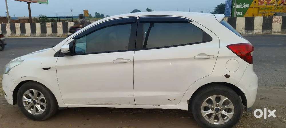 Ford Aspire Titanium Blu 2017