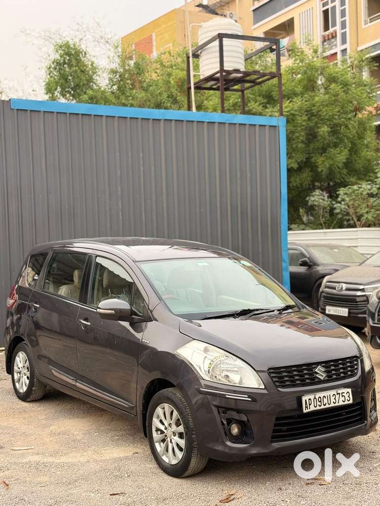 Maruti Suzuki Ertiga Zxi, 2013, Petrol