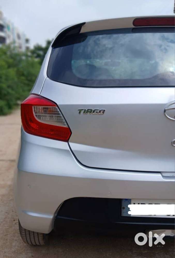 Tata Tiago 1.2 Revotron Xt (o), 2018, Petrol