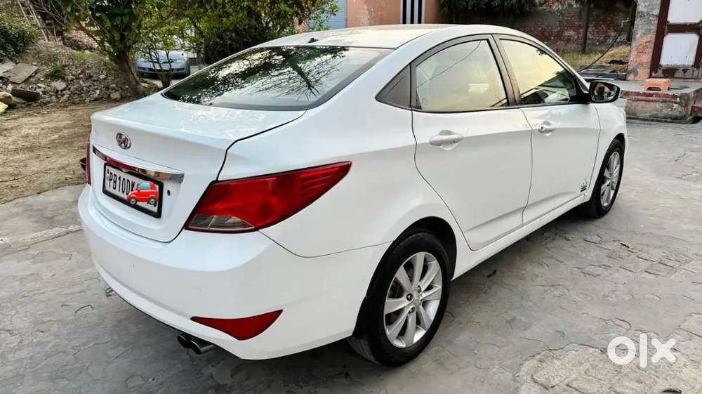 Verna Fludic 2011 Rc 12 Model, Both 2 Keys, 6 Gear Speed Engine