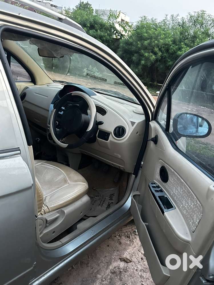 Chevrolet Spark Petrol 2012
