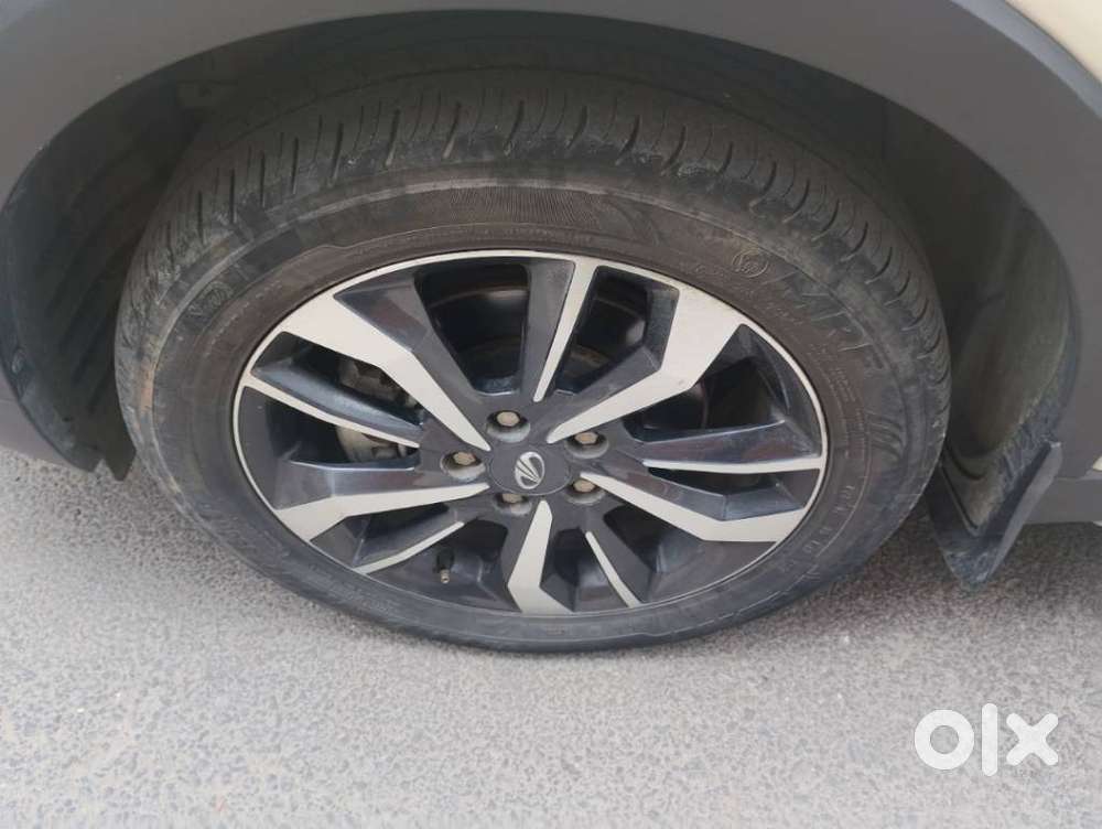 Mahindra Xuv300 W8 Option, 2021, Petrol