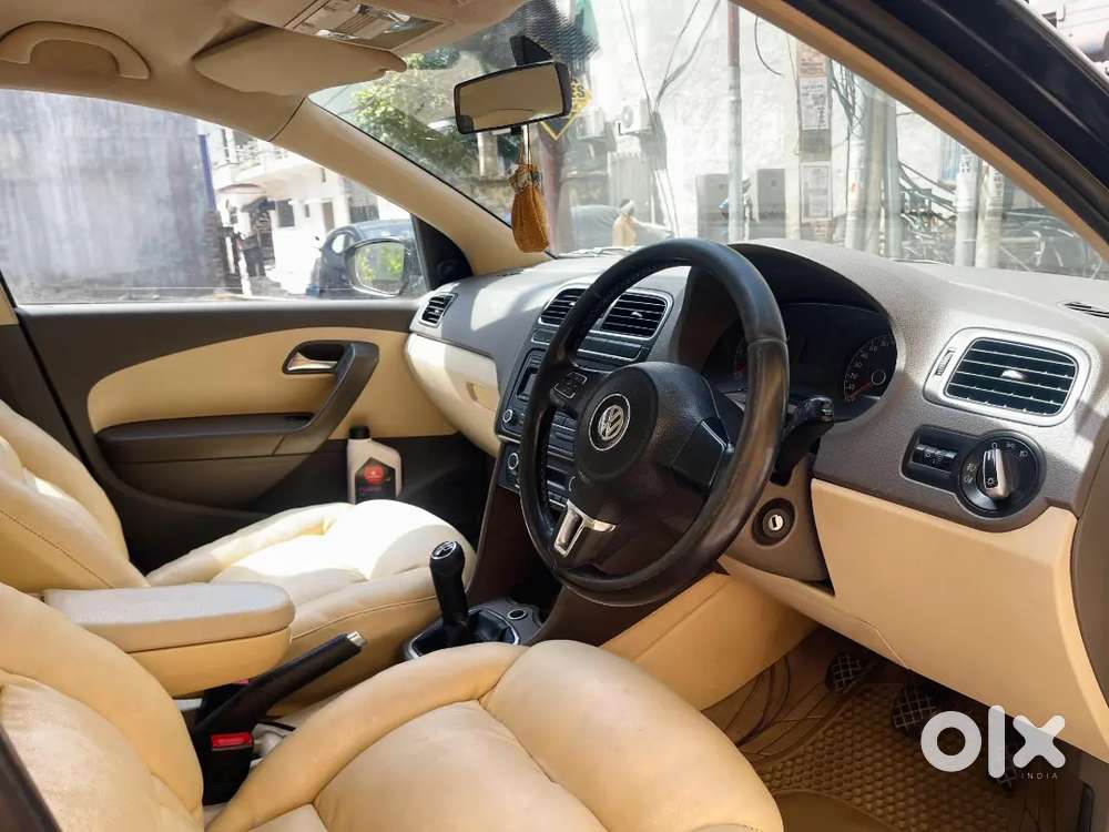 Volkswagen Vento 1.6 Tdi Highline 2012 Diesel Well Maintained
