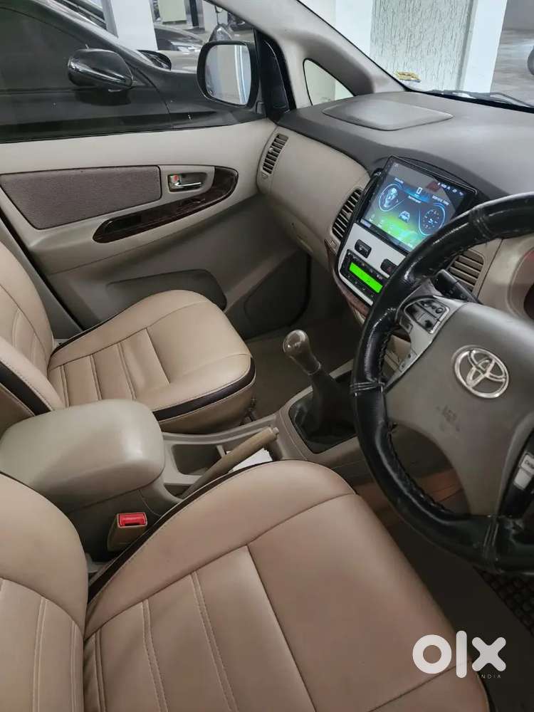 Toyota Innova 2.5 Vx 2012