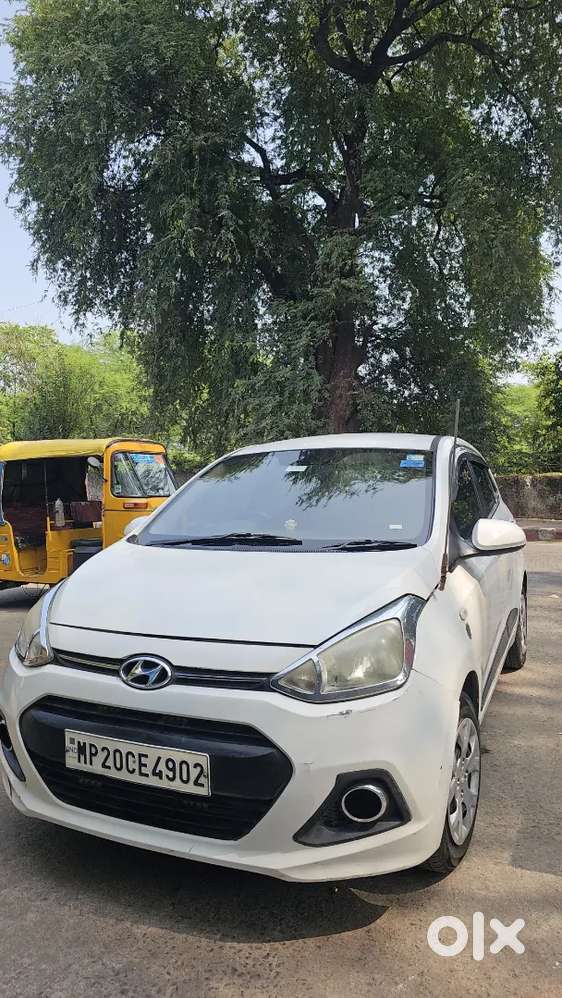 Urgent Sale: Hyundai Grand I10 (2014) Petrol + Lpg Kit Fitted - Excell