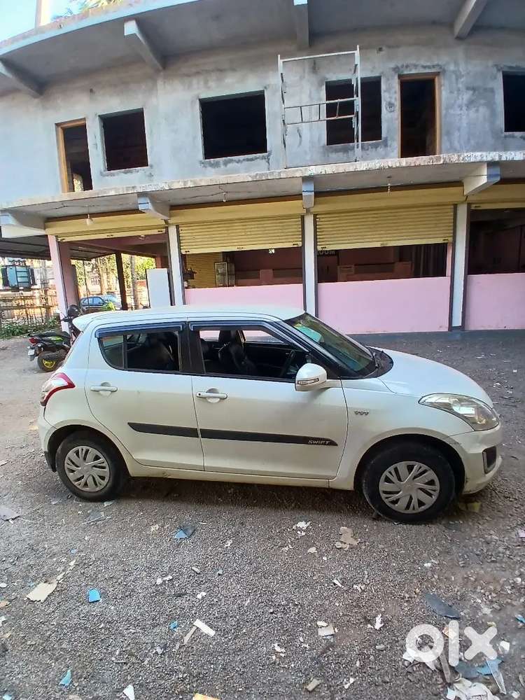 Maruti Suzuki Swift 2016 Petrol 104544 Km Driven