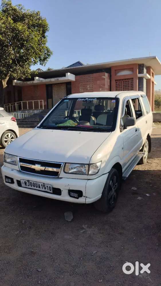 Chevrolet Tavera Neo 3-10 2011