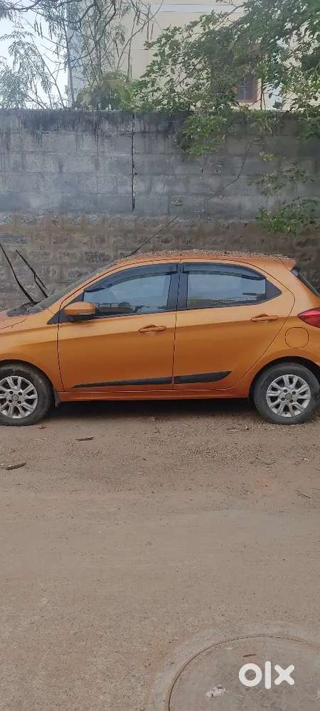 Tata Tiago 2017 Petrol 25150 Km Driven