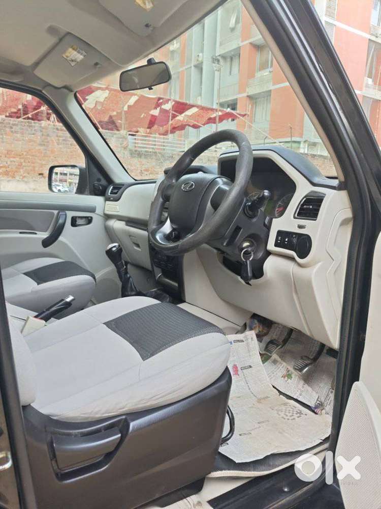 Mahindra Scorpio S6 Plus, 2017, Diesel