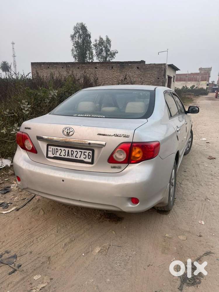Toyota Corolla Altis 2011 Petrol Well Maintained