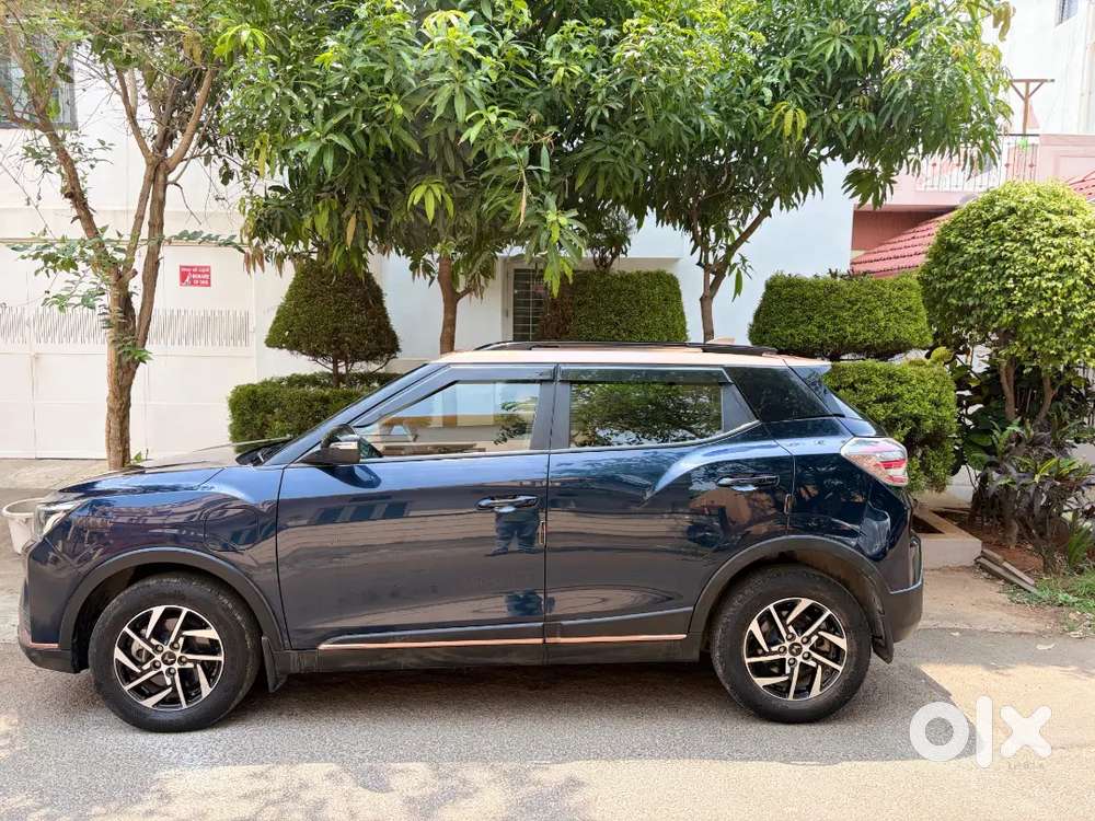 Xuv 400 Ev El (o)39.4 Dual Tone 2024topend Model 7.2 Kw Fast Charge