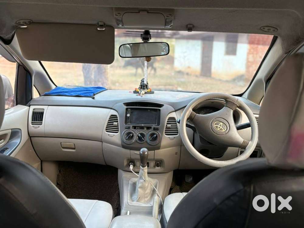Toyota Innova 2011 Diesel Well Maintained
