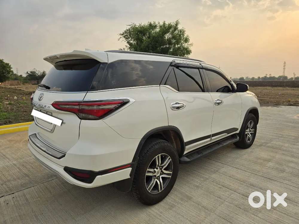 Toyota Fortuner 2018 Diesel 267000 Km Driven