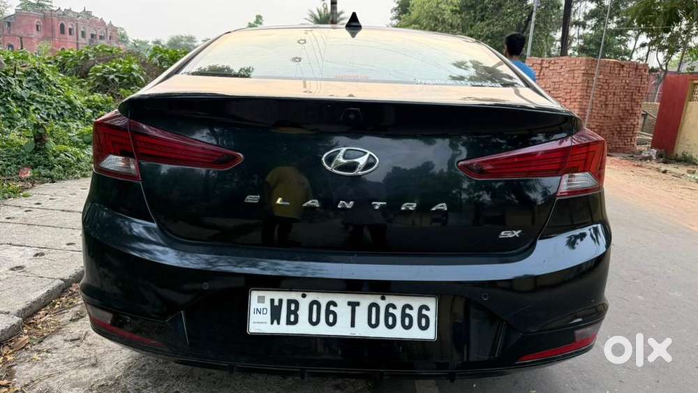 Hyundai Elantra 2020 Petrol Well Maintained