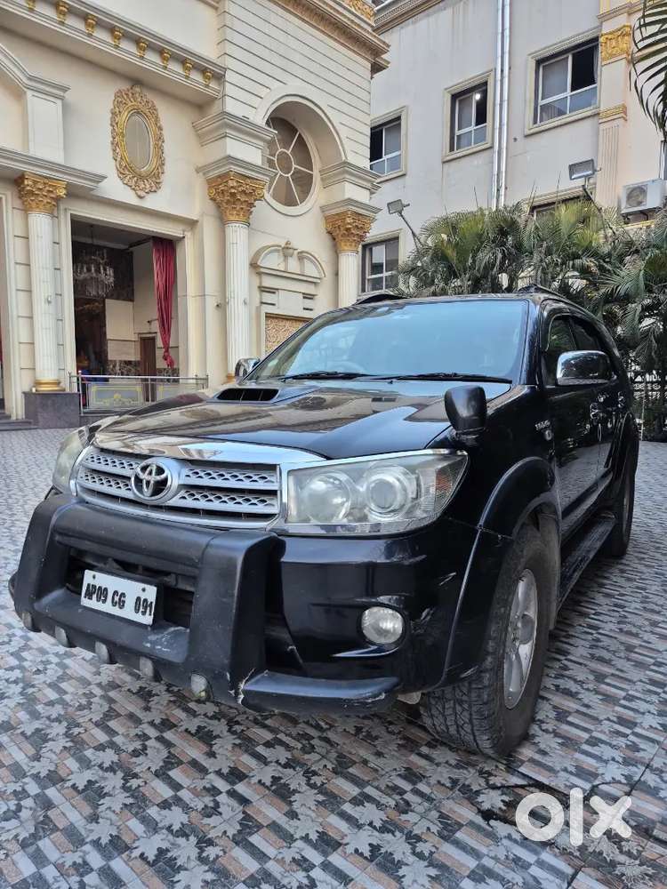 Toyota Fortuner 2010 Diesel Well Maintained